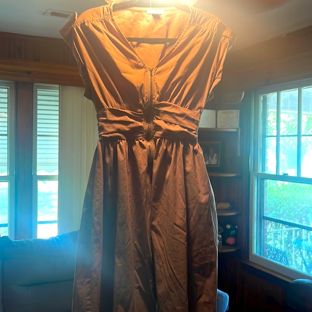 zip up the front greenish brown short dress,brand Bar111 100% cotton,medium